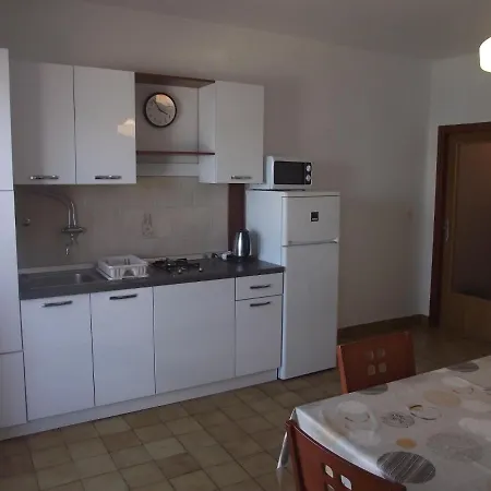 Apartment Mile - Next To The Sea *